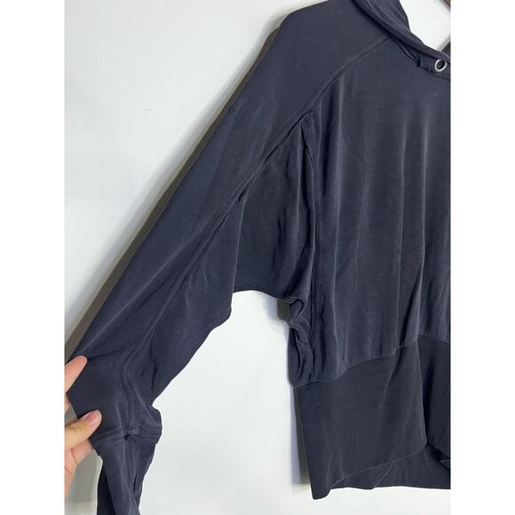 Free People Movement Ready Go Hoodie Size Medium missing drawstring - Picture 3 of 6